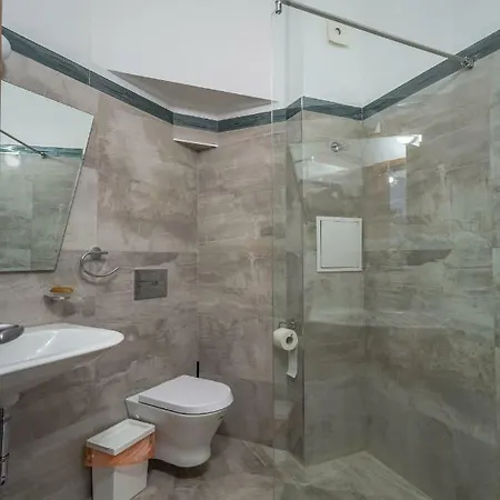 5th Avenue Two Bedroom, Two Bathroom, Positano Street By Flat Mаnager ソフィア